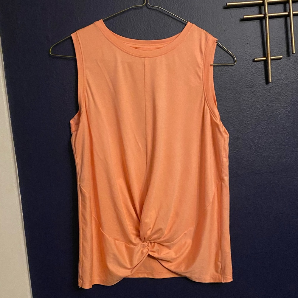 Women’s athletic works top size xl